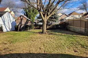 30-11 149th St, Flushing, NY 11354 - Photo 17