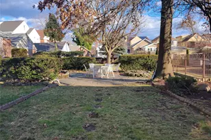 30-11 149th St, Flushing, NY 11354 - Photo 15