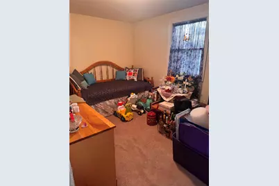 107 Casement Avenue, Central Islip, NY 11722 - Photo 11