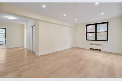 88-10 32nd Ave Avenue #304, East Elmhurst, NY 11369 - Photo 5