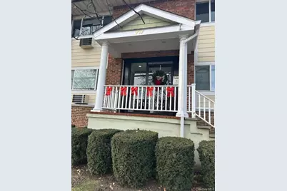 717 Willis Avenue #4B, Williston Park, NY 11596 - Photo 1