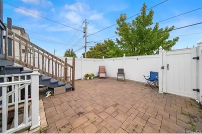 41 Woodcrest Road, New York, NY 10303 - Photo 13