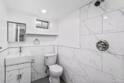 161-36 Grand Central Parkway, Jamaica, NY 11432 - Photo 13