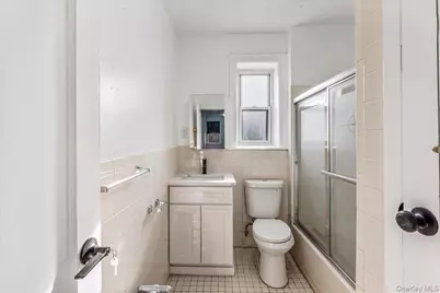 161-36 Grand Central Parkway, Jamaica, NY 11432 - Photo 21