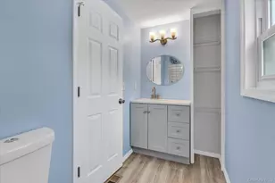 525-183 Riverleigh Ave, Riverhead, NY 11901 - Photo 9