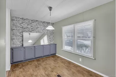 525-183 Riverleigh Avenue #183, Riverhead, NY 11901 - Photo 7
