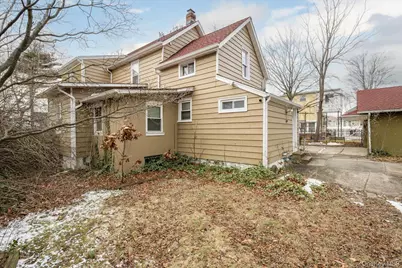 140 Park Avenue, Roosevelt, NY 11575 - Photo 33