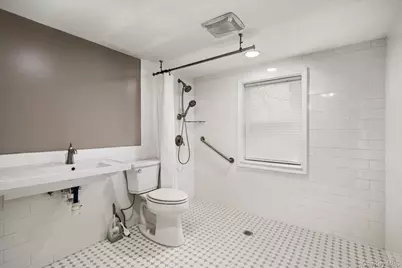 140 Park Avenue, Roosevelt, NY 11575 - Photo 9