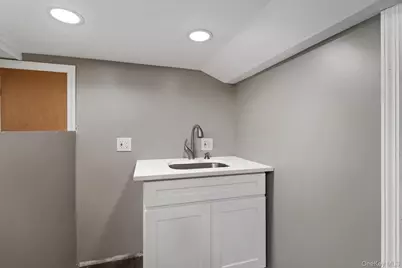 140 Park Avenue, Roosevelt, NY 11575 - Photo 23