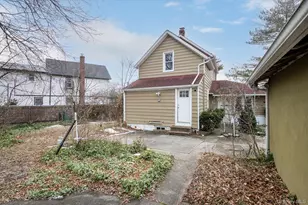 140 Park Ave, Roosevelt, NY 11575 - Photo 27