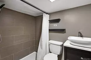 140 Park Ave, Roosevelt, NY 11575 - Photo 35