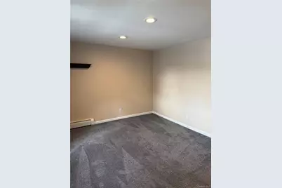 72 N Fordham Road, Bethpage, NY 11801 - Photo 17