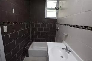 101-18 94th St, Ozone Park, NY 11416 - Photo 9