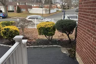 14 Genesee Dr, Commack, NY 11725 - Photo 21