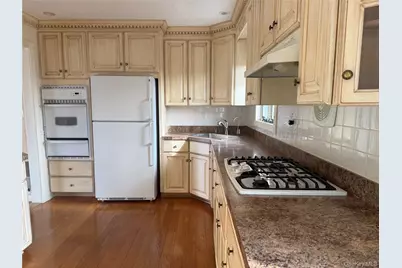 14 Genesee Drive, Commack, NY 11725 - Photo 5