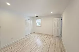 185 Wakeman Rd, Hampton Bays, NY 11946 - Photo 19