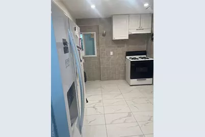 103 E Saint Marks Place, Valley Stream, NY 11580 - Photo 3