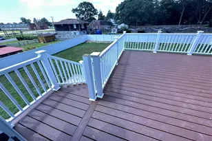 15 Mida Ct, West Babylon, NY 11704 - Photo 11