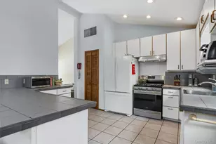 10 Skinner Ct, Tomkins Cove, NY 10986 - Photo 9