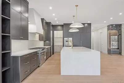 523 Long Beach Road, Nissequogue, NY 11780 - Photo 11