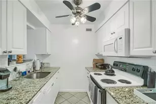 6 Bronxville Glen Dr, Bronxville, NY 10708 - Photo 11