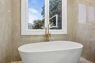 182 Friends Ln, Westbury, NY 11590 - Photo 31