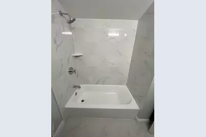 201 Hallock Avenue, Port Jefferson Station, NY 11776 - Photo 5