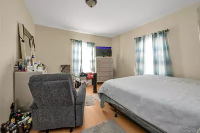 149 S 10th Avenue, Mount Vernon, NY 10550 - Photo 9