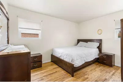 11916 204th Street, Saint Albans, NY 11412 - Photo 9