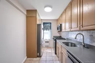 224-24 Union Tpke, Bayside, NY 11364 - Photo 17