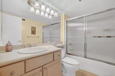 25 Rockledge Avenue #403, White Plains, NY 10601 - Photo 33