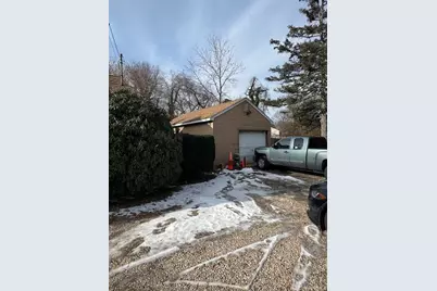 7 Deer Park Road, Huntington Station, NY 11743 - Photo 17