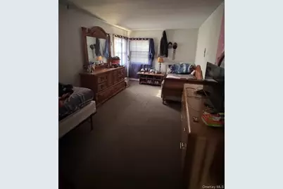 7 Deer Park Road, Huntington Station, NY 11743 - Photo 7