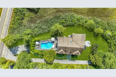 56 S Country Road, Westhampton, NY 11977 - Photo 37