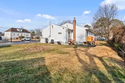 43 Nimitz Avenue, Brentwood, NY 11717 - Photo 7