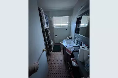 15 Foley Place, Huntington Station, NY 11746 - Photo 5