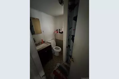 15 Foley Place, Huntington Station, NY 11746 - Photo 7