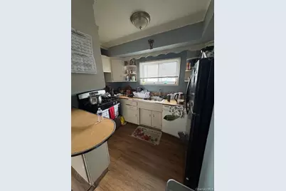 15 Foley Place, Huntington Station, NY 11746 - Photo 3