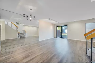 29 Stanford Court, Wantagh, NY 11793 - Photo 9