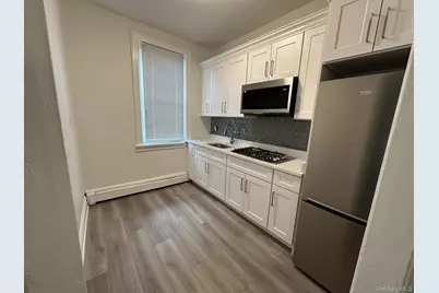 117 Plandome Road #2R, Manhasset, NY 11030 - Photo 7