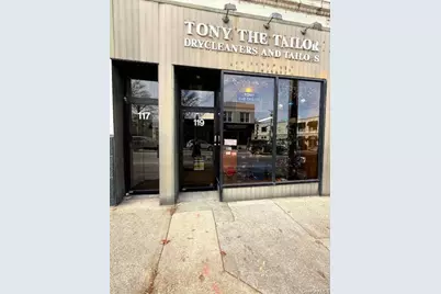 117 Plandome Road #2R, Manhasset, NY 11030 - Photo 1