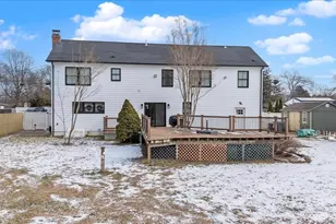 2180 Feuereisen Ave, Ronkonkoma, NY 11779 - Photo 41