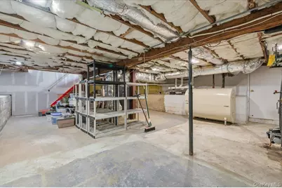 2180 Feuereisen Avenue, Ronkonkoma, NY 11779 - Photo 37