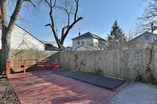 233 Meyer Ave, Valley Stream, NY 11580 - Photo 21