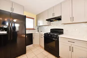 233 Meyer Ave, Valley Stream, NY 11580 - Photo 9