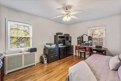 186-15 Grand Central Parkway, Jamaica, NY 11432 - Photo 11