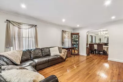 186-15 Grand Central Parkway, Jamaica, NY 11432 - Photo 3