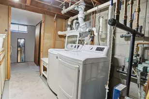 44 Oak St, Westhampton Beach, NY 11978 - Photo 19