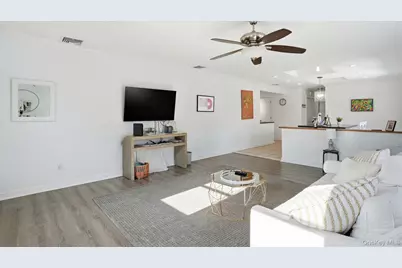 44 Oak Street, Westhampton Beach, NY 11978 - Photo 3