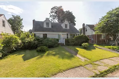 6 Grady Court, Great Neck, NY 11023 - Photo 19